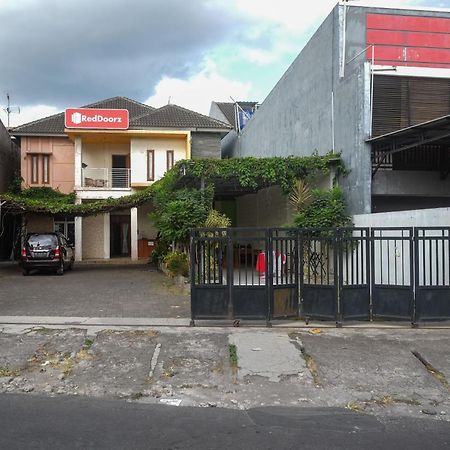 Reddoorz Syariah Near Pakuwon Mall Jogja Kejayan Экстерьер фото