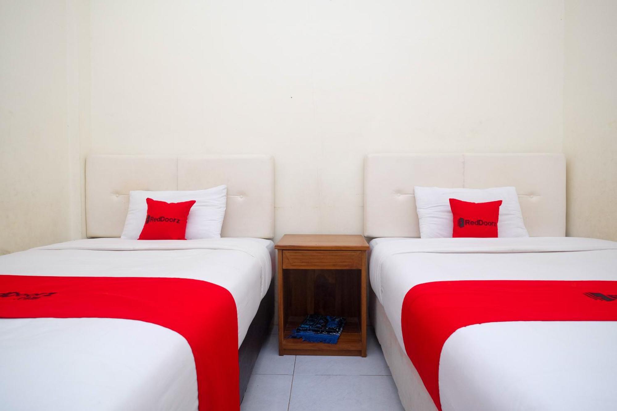 Reddoorz Syariah Near Pakuwon Mall Jogja Kejayan Экстерьер фото